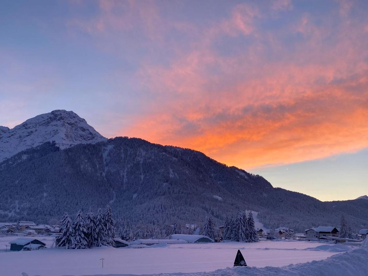 Guesthouse Rosengarten Toblach Exterior foto